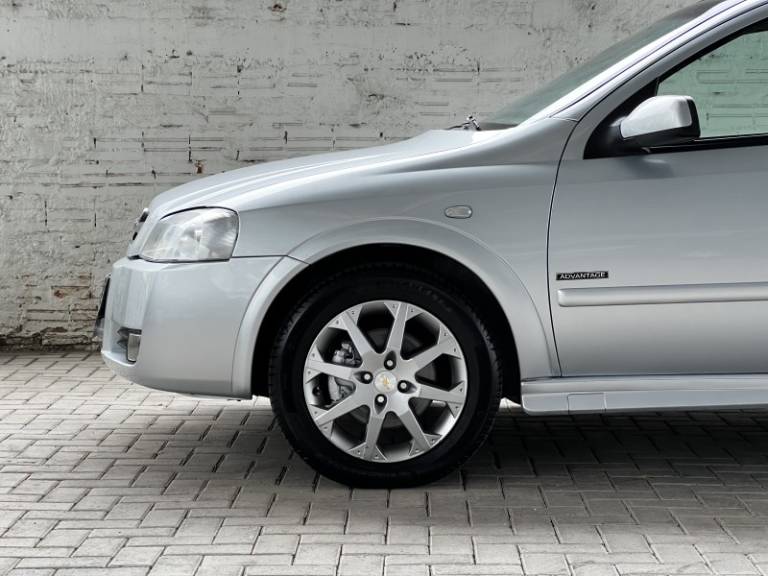 CHEVROLET - ASTRA - 2008/2009 - Prata - R$ 43.000,00
