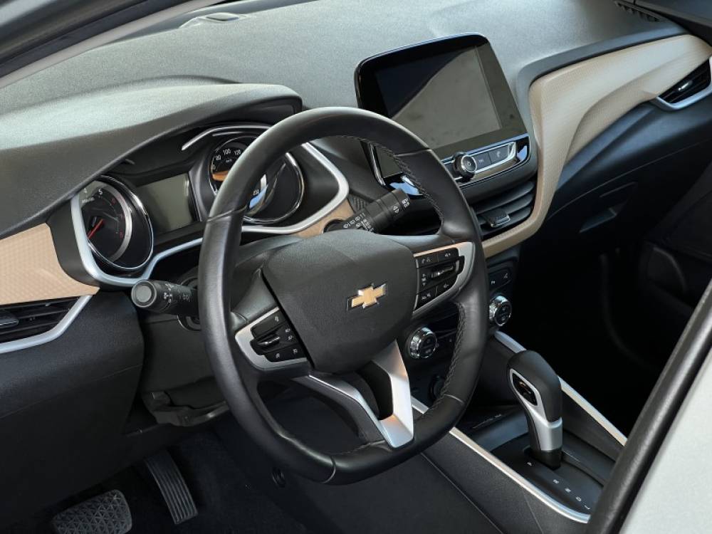 CHEVROLET - ONIX - 2023/2024 - Prata - Sob Consulta
