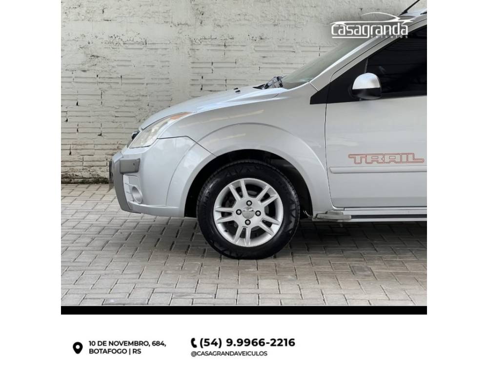 FORD - FIESTA - 2007/2008 - Prata - R$ 26.500,00