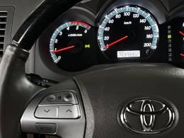 TOYOTA - HILUX SW4 - 2013/2013 - Branca - R$ 145.000,00