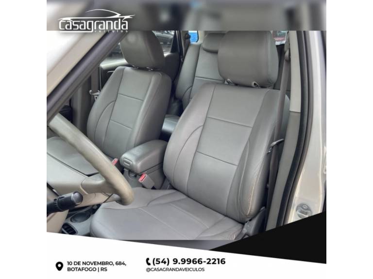 HYUNDAI - TUCSON - 2015/2015 - Prata - R$ 59.000,00