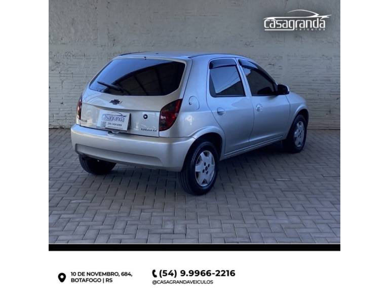 CHEVROLET - CELTA - 2013/2013 - Prata - R$ 35.000,00