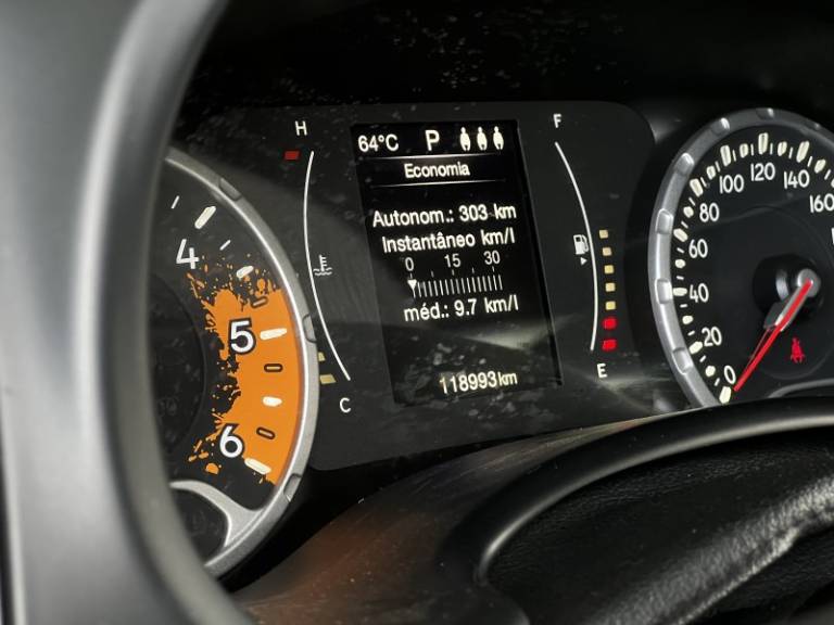 JEEP - RENEGADE - 2015/2016 - Branca - R$ 89.000,00