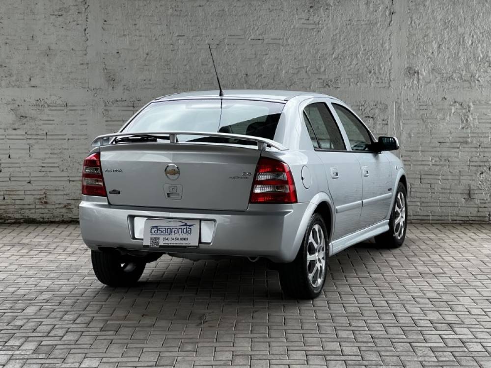 CHEVROLET - ASTRA - 2008/2009 - Prata - R$ 43.000,00