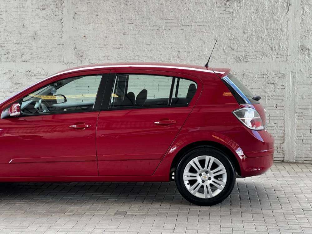 CHEVROLET - VECTRA - 2009/2010 - Vermelha - R$ 42.000,00