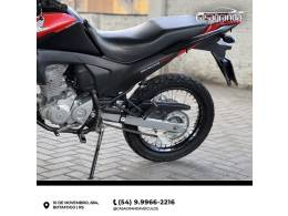 HONDA - NXR 160 - 2015/2016 - Vermelha - R$ 12.000,00