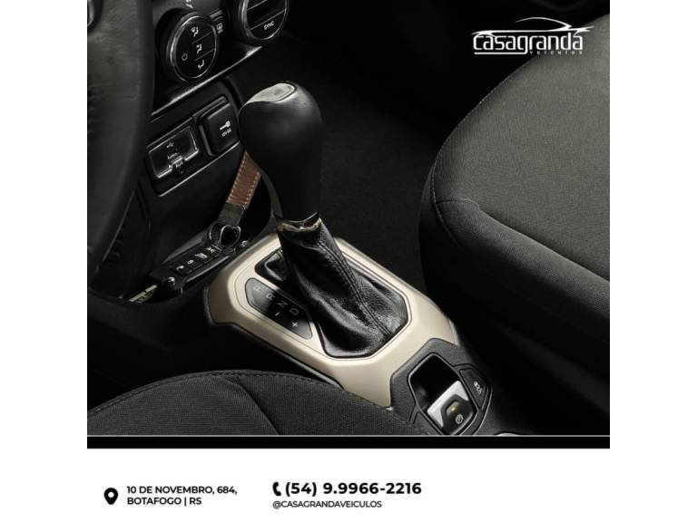 JEEP - RENEGADE - 2016/2017 - Branca - R$ 75.000,00